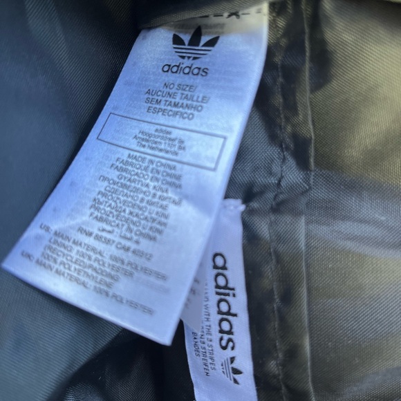 Adidas mini back pack - Picture 6 of 6